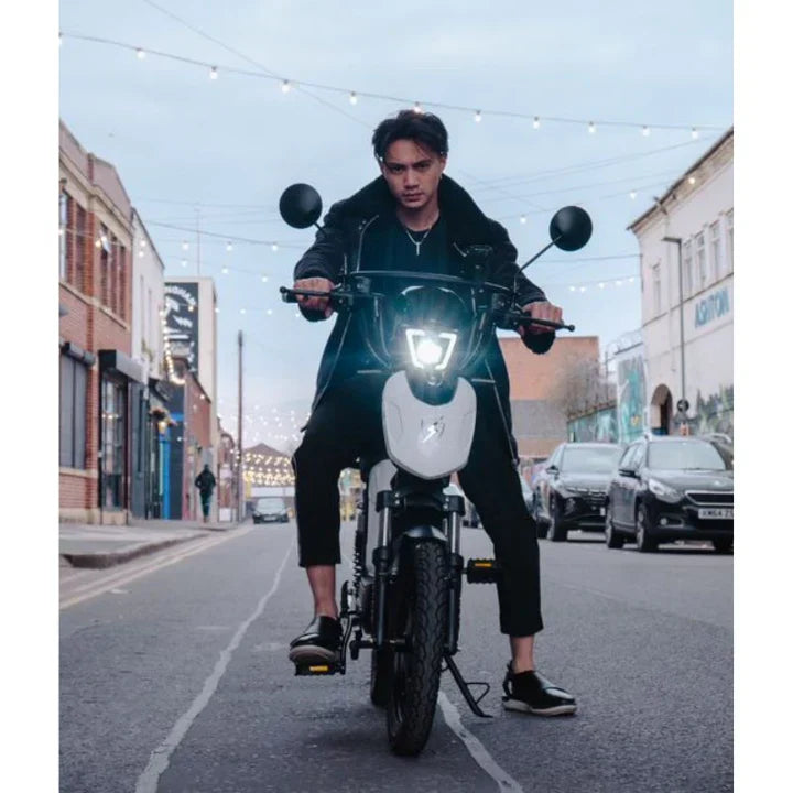Eskuta SX-250 Series IV Moped Style EAPC Electric Bike 2023