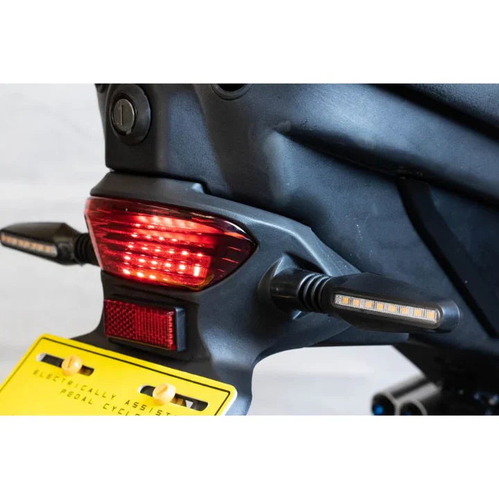 Eskuta SX-250 Series IV Moped Style EAPC Electric Bike 2023