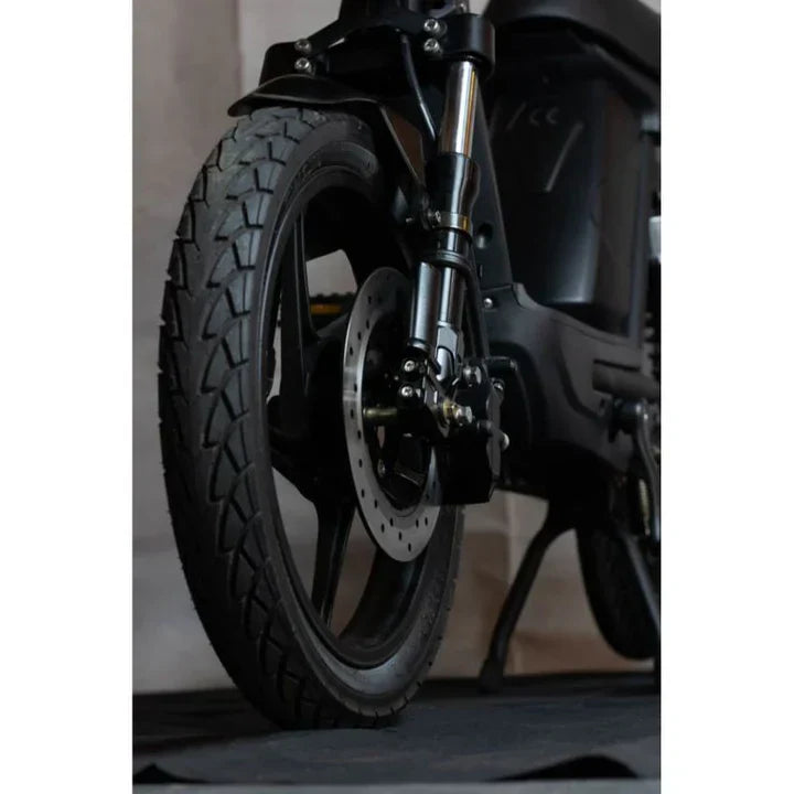 Eskuta SX-250 Series IV Moped Style EAPC Electric Bike 2023