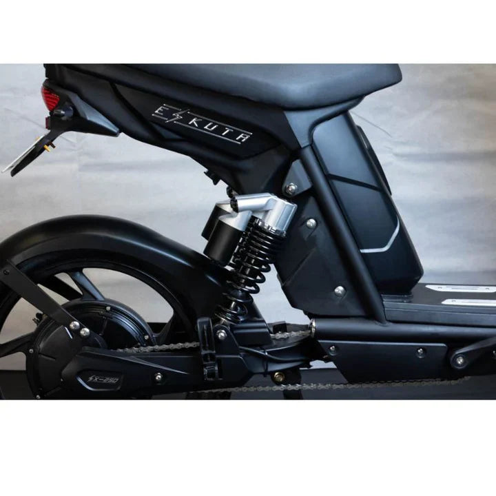 Eskuta SX-250 Series IV Moped Style EAPC Electric Bike 2023